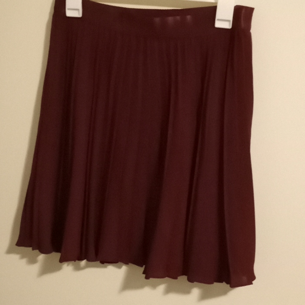 Pleated skirt